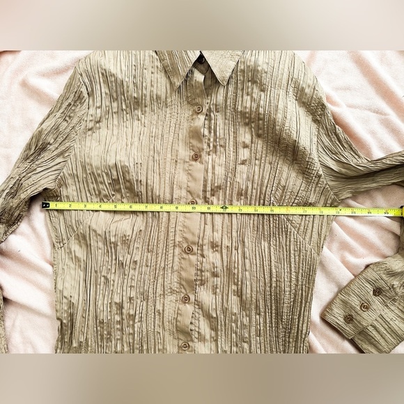Vintage “Snazzie” Bronze Long Sleeve Button down Crinkle Top - Size XL - Picture 8 of 8